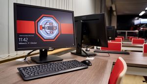 Foto: Blick auf einen Monitor im Fahrsimulations-Pool.