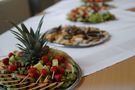 Foto: Eine Platte mit frischen Obst.