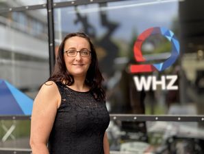 auf dem Bild sieht man die Projektsachbearbeiterin des Dezernates Forschung und Drittmittelangelegenheiten: Mandy Schulz