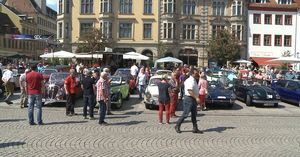 Ein Hingucker: Über 100 Fahrzeuge präsentierten sich zur Freude vieler Schaulustiger auf dem Hauptmarkt.