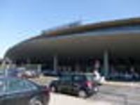 Foto: Eingangsbereich Ansicht des Bahnhofes Sevilla Santa Justa.