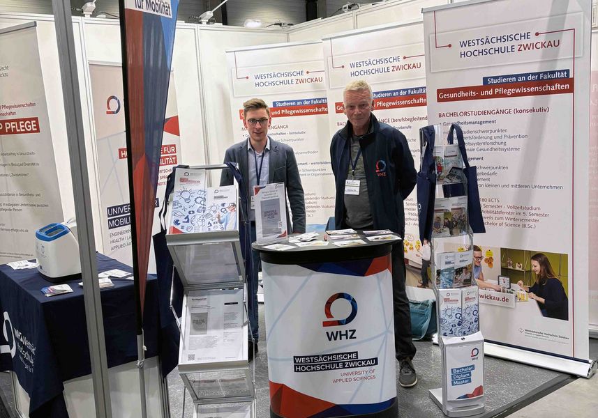Messestand, 2 Personen