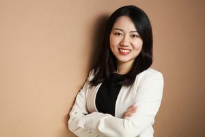 Foto: Frau Wanjun Huang, Absolvent Studiengang Language und Business Administration German-Chinese, Mater of Arts