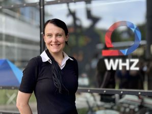 auf dem Bild sieht man die Projektmitarbeiterin im Projekt Saxony5: Ulrike Riemer