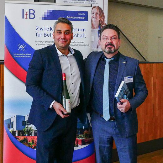 Foto: Referent Vertr.-Prof. Dr. Lachezar Grudev und Prof. Dr. habil. Dr. h. c. Bernd Zirkler