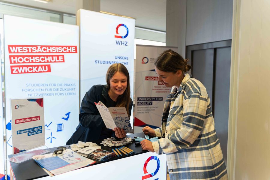 Foto: Hochschulinfotag - Beratung