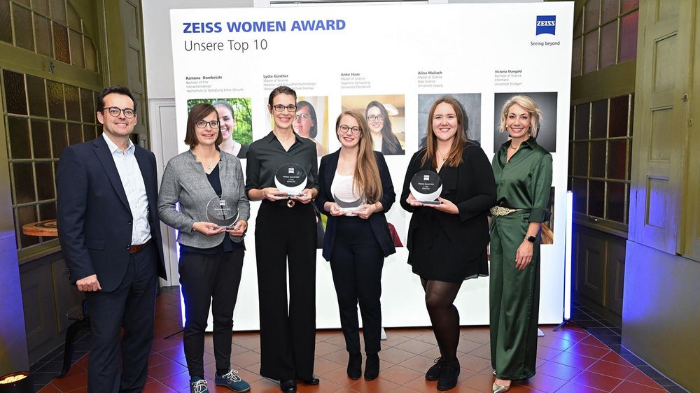 Foto: Die Preisträgerinnen des 13. ZEISS Women Award.