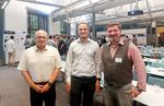 Prof. Peter Hartmann (l.) bringt seit 20 Jahren Wissenschaft und Wirtschaft zusammen. Dr. Markus Löser (HZDR) ist ein langjähriger wissenschaftlicher Partner der AG Optische Technologien. Dirk Wenzel (r.) war ehemals am sächsischen Textilforschungsinstitut Chemnitz tätig. Er arbeitete viele Jahre in gemeinsamen Forschungsprojekten und forscht heute als wissenschaftlicher Mitarbeiter an der WHZ. (Foto: I. Mallasch/WHZ)