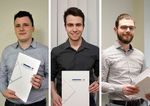 Bild: Colloge von drei Fotos, die jeweils einen jungen Mann mit Urkunde in der Hand zeigen.