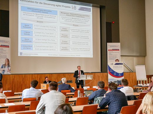 Foto: Referent Prof. Dr. Dipl.-Kfm. Kai Nobach