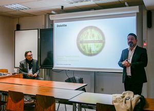 Foto: Mario Schmitz und Prof. Dr. habil. Dr. h. c. Bernd Zirkler (v.l.n.r)