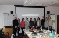 Gruppenfoto: Bei einem Meeting.
