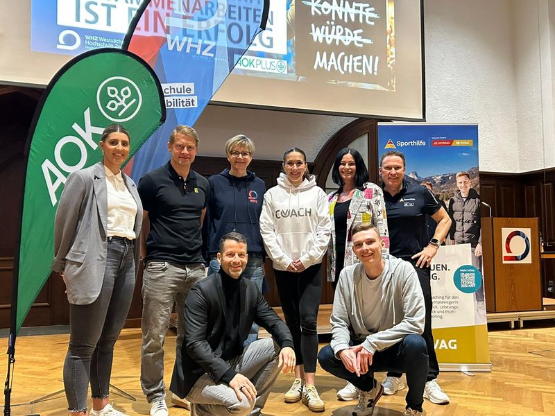 Gruppenbild mit Leistungssportlern 