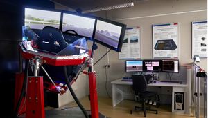 Foto: Das Bewegungssystem im Fahrzeugsimulator.