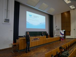 Foto: Prof. Dr. Matthias Richter, Dipl.-Ing. Jürgen Schleier und Steve Morgenroth, M.A. (v.l.n.r.) 