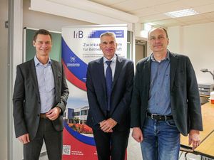 Prof. Dr. rer. pol. Alexander Sasse, Prof. Dr. rer. oec. Olaf Preuß und Prof. Dr. rer. nat. Matthias Richter (v.l.n.r.)