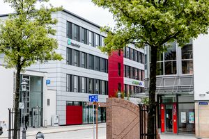 Foto: Außenaufnahme der Fassade des Fraunhofer IWS.