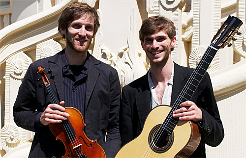Foto: Studenten des Studiengangs Musikinstrumentenbau Markneukirchen gewinnen internationalen Instrumentenbauwettbewerbs 2012 in Luby (Tschechien)