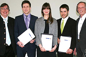 Foto: Sophie Valentin, Absolventin der Studienrichtung Textilkunst/Textildesign wurde mit dem Mentor-Preis 2015 in der Kategorie Lebensqualität ausgezeichnet.