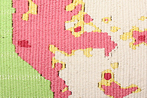 Foto: Gesicht auf Textil. Vernissage in der Akademiegalerie im Weisbachschen Haus Plauen