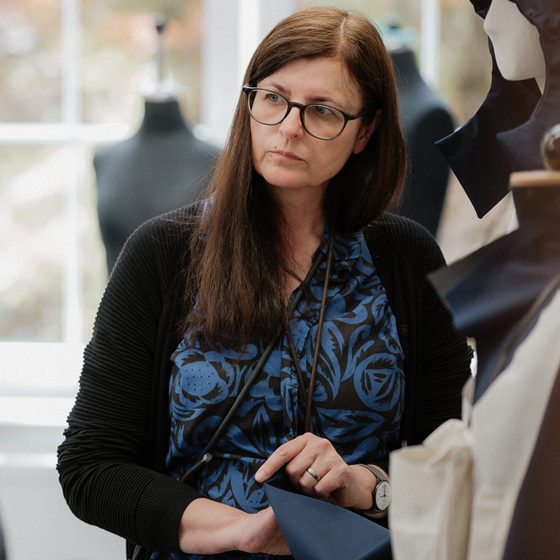 Foto: Bárdos, Dorette, Leiterin der Studienrichtung Modedesign