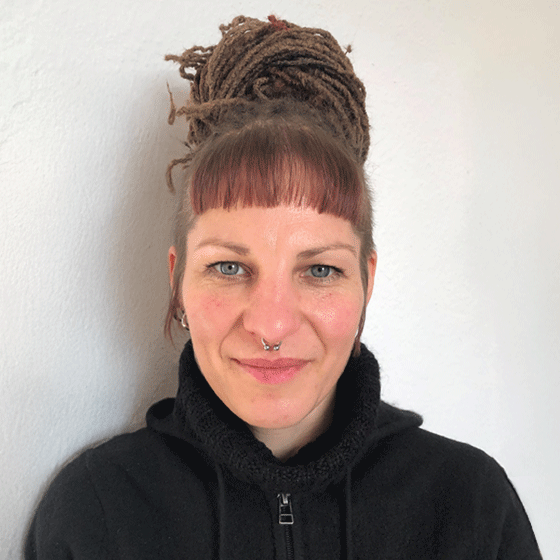 Foto: Roetiger, Johanna, Werkstattleiterin Weberei