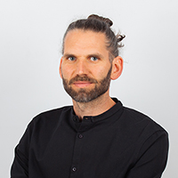 Foto: Prof. Jacob Strobel, Leiter der Studienrichtung Holzgestaltung
