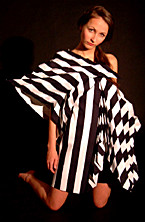 Foto: Modell von Luise Bauer. Ein Model präsentiert das Modedesign.