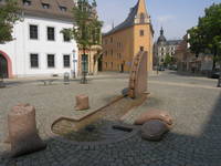 Foto 2: Blick auf den Brunnen vom Kornmarkt.
