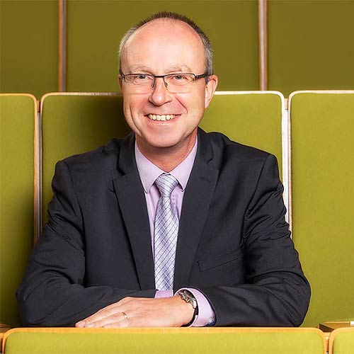 Photograph of Prof. Brauweiler.