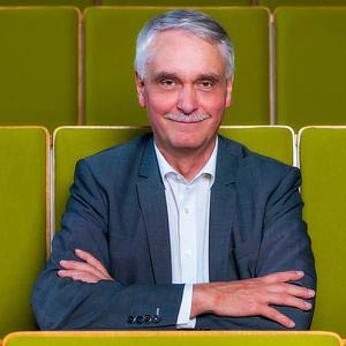 Photograph of Prof. Schumann.