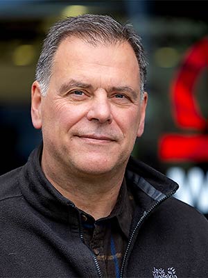 Porträt von Herrn Prof. Dr. Dr.-Ing. Tobias Teich (All Electric Society Alliance, Westsächsische Hochschule Zwickau)