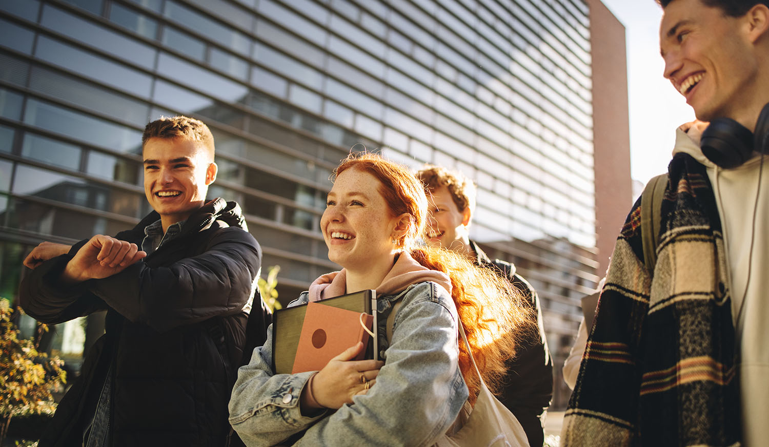 Campustour (Quelle: AdobeStock/Jacob Lund)